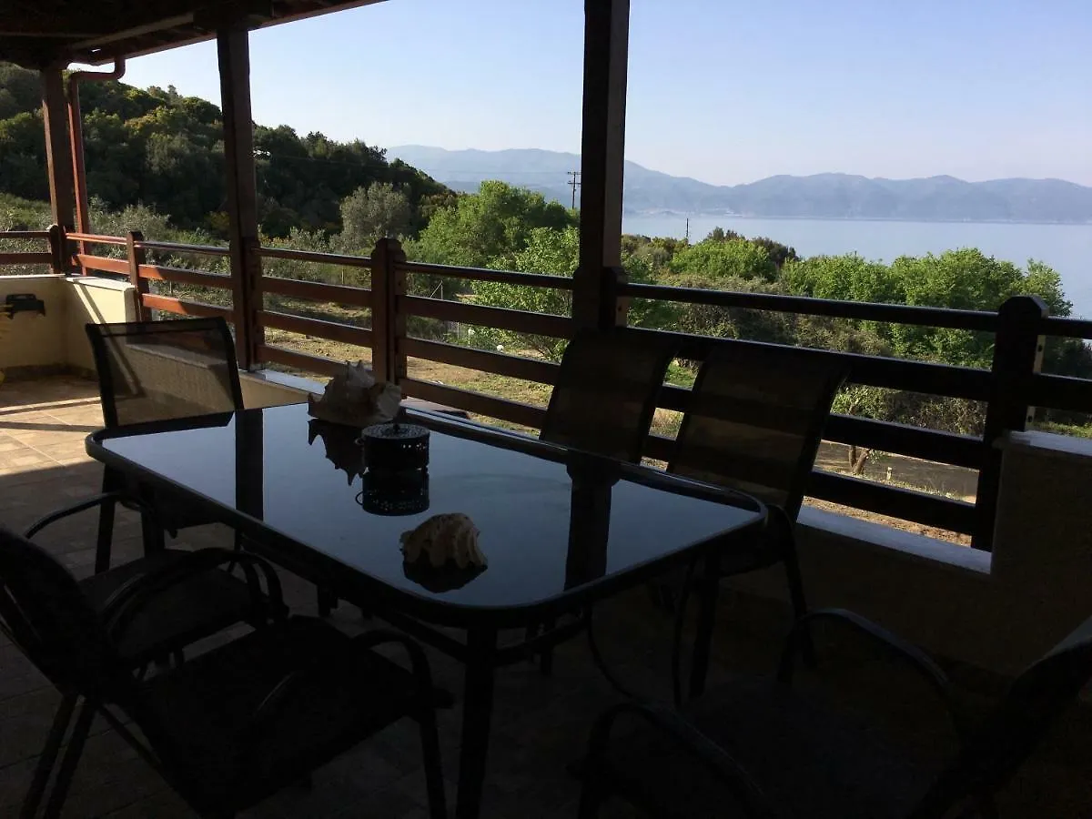 Athinaios Porto Klisouri Villa إيريسوس شقة