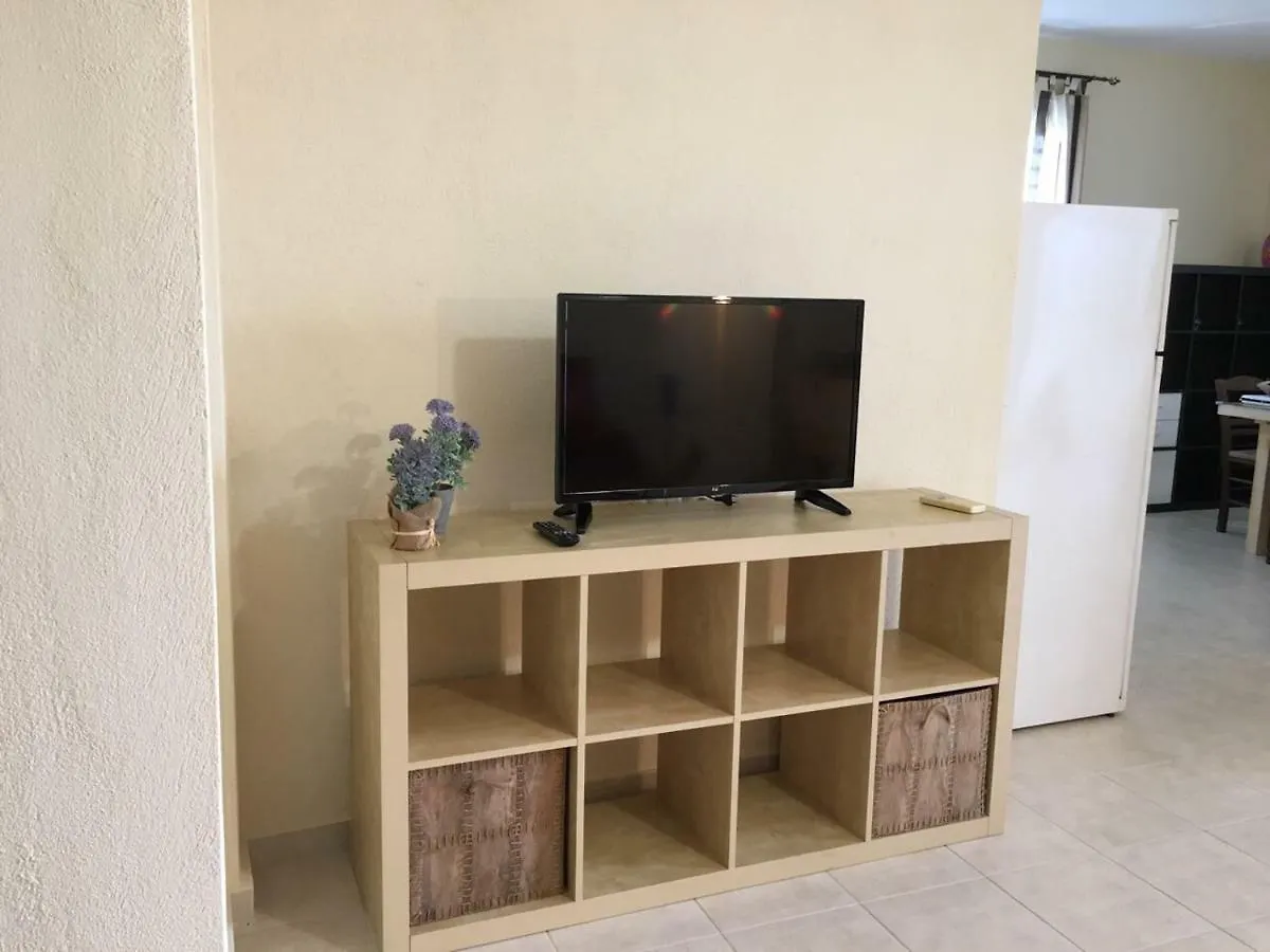 Athinaios Porto Klisouri Villa إيريسوس 0*,  اليونان