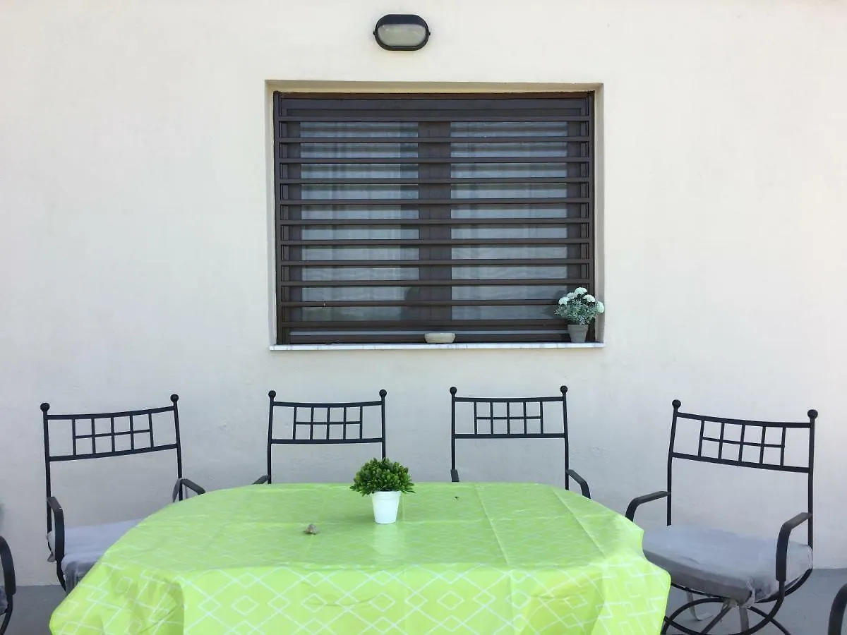Athinaios Porto Klisouri Villa إيريسوس شقة